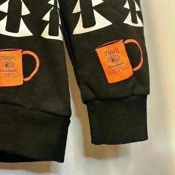 Tito's Sweater Hoodie Medium Vodka Club Holiday Drink Cheers Party Ugly Dog Uni - Picture 3 of 7